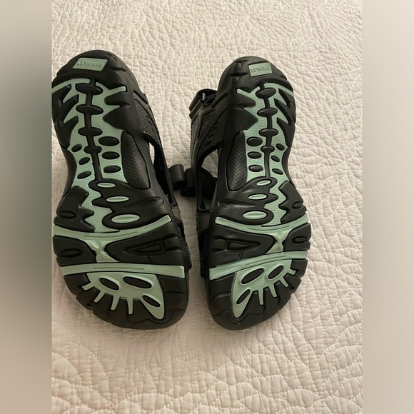 NWOT Womens McKINLEY Westcoast Sandals Dark Gray Size 7 - Picture 3 of 7